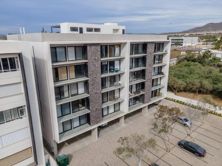 Apartamento Endless Summer - 2bed 2bath - Seasonly Heated Pool With Ocean Views - 5min Walk To - Fibre Internet - Sleeps 6
