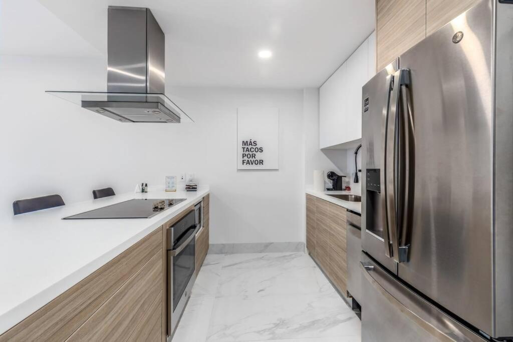 Apartamento Endless Summer - 2bed 2bath - Seasonly Heated Pool With Ocean Views - 5min Walk To - Fibre Internet - Sleeps 6 *