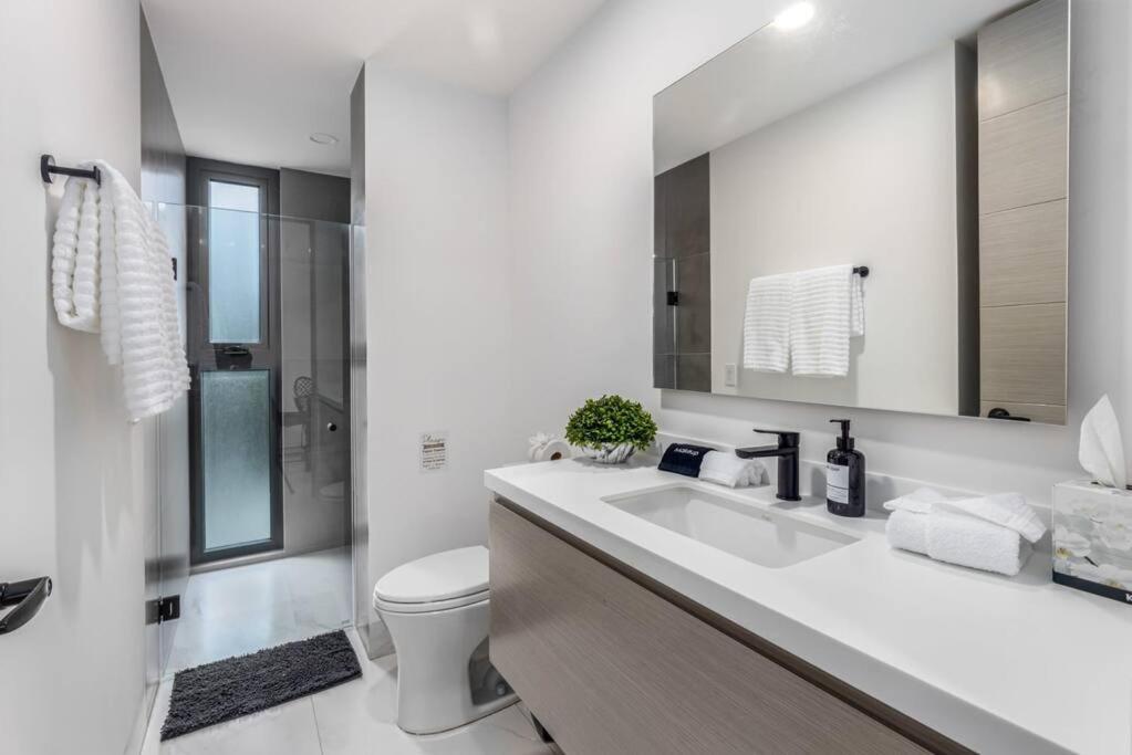 Endless Summer: Oceanview With Pool, Steps From Apartment *